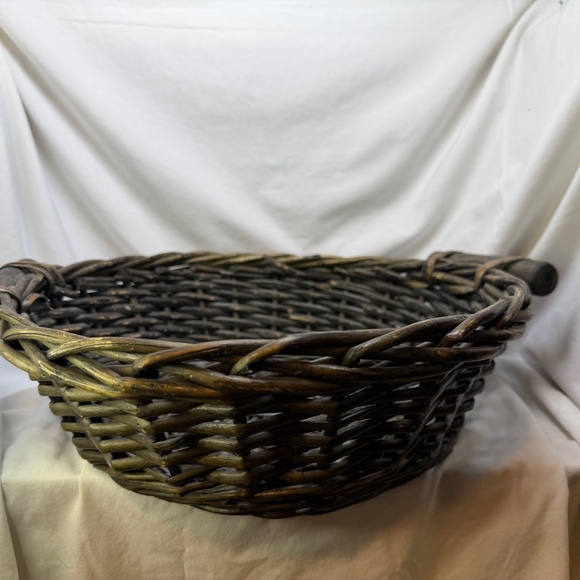 Vintage Handmade Wicker Bamboo Basket with Handles Rustic Home Décor - Picture 2 of 6